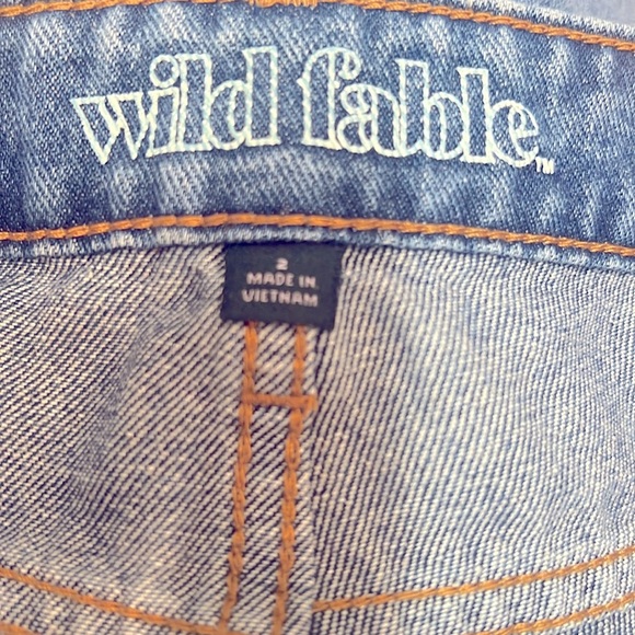 WILD FABLE-  Blue Jean Shorts Distressed High-Waisted - Picture 4 of 6